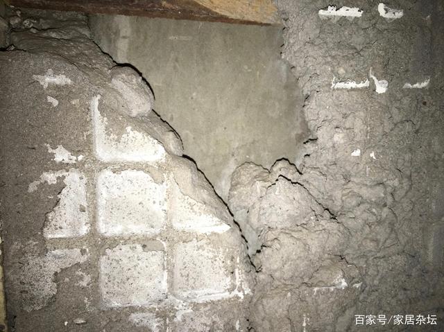 地面瓷砖空鼓的原因及措施有哪些(地面瓷砖空鼓的原因及措施有哪些方面)